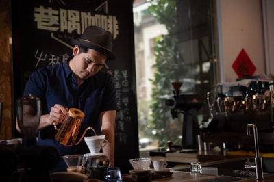 巷隅咖啡創辦人
