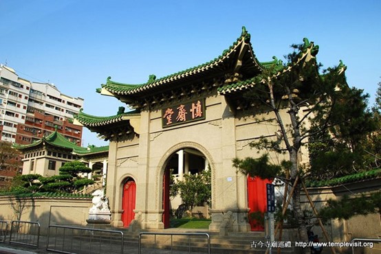 台中慎齋堂人工草皮景觀改造完工全景