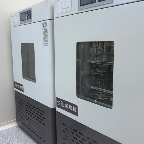 Environmental testing chambers used for controlled incubation and process monitoring