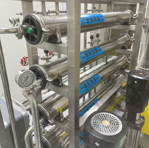 Reverse osmosis membrane system configured for structured water purification processes